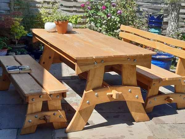 Cleft Chestnut trestle bench set - light framed Cleft Chestnut trestle bench set - light framed