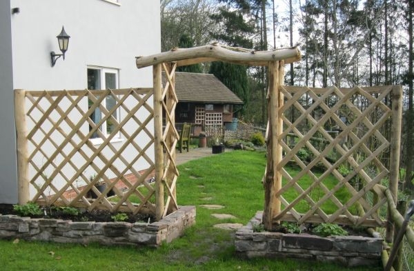 21 Standard Cleft Chestnut rose arch and diamond trellis panels Cleft Chestnut rose arch and diamond trellis panels