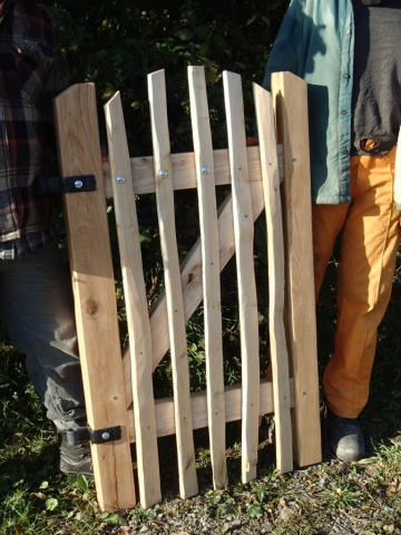 Sawn Oak and cleft Chestnut Avenbury gate Rustic Sawn Oak and cleft Chestnut Avenbury gate