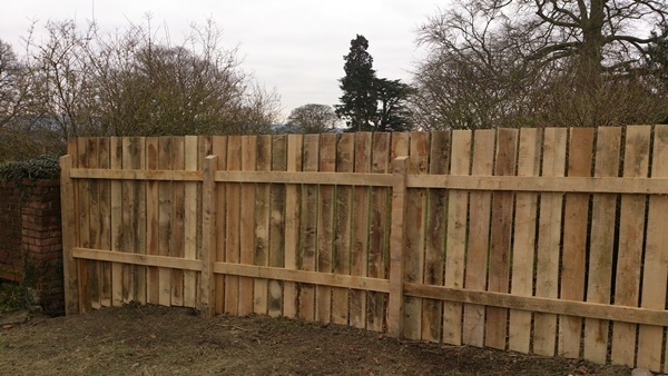 Bespoke sawn Chestnut fence Bespoke sawn Chestnut fence
