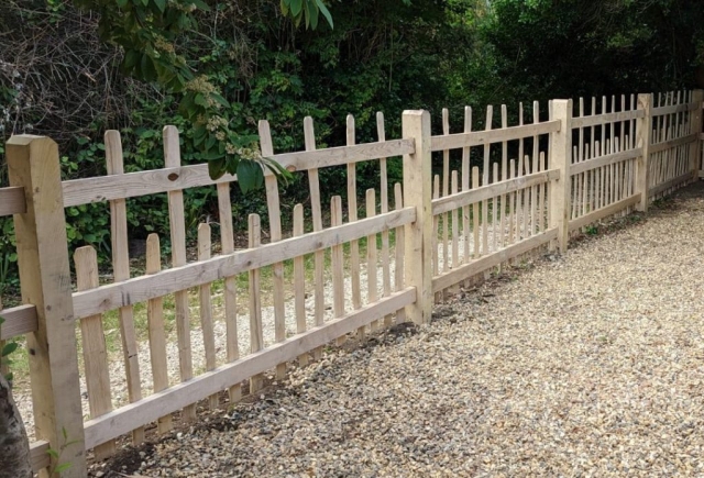 Bespoke sawn and cleft Chestnut picket fencing Bespoke sawn and cleft Chestnut picket fencing