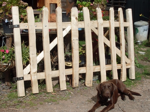 Sawn Oak and cleft Chestnut Avenbury gate Rustic Sawn Oak and cleft Chestnut Avenbury gate