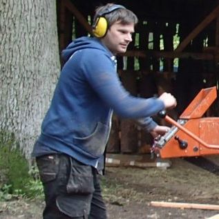 Mobile sawmilling
